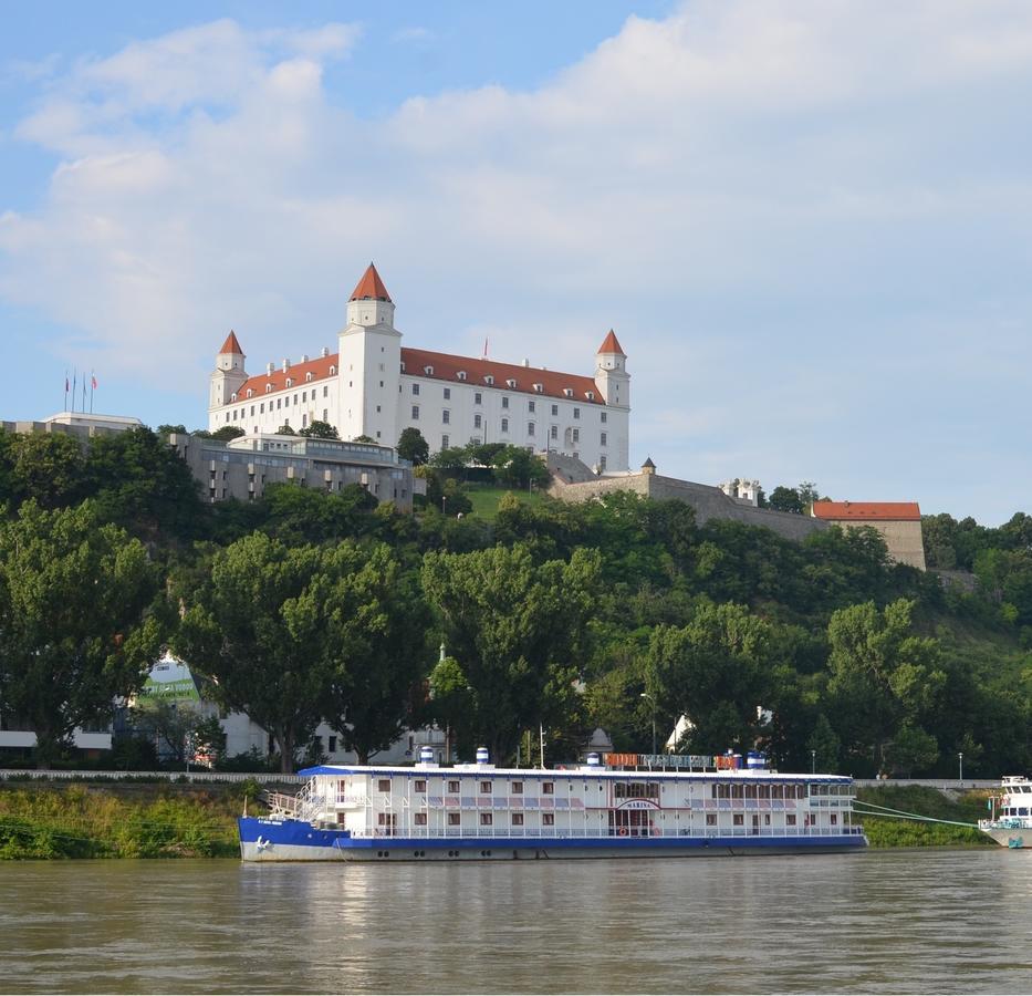 Botel Marina Братислава Екстериор снимка