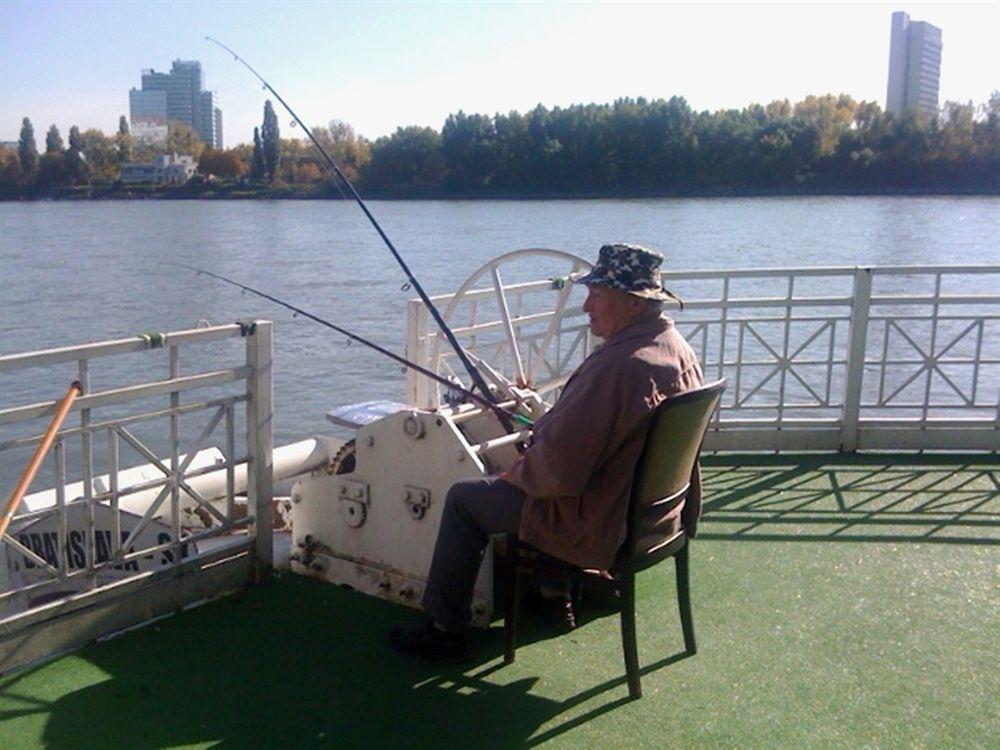 Botel Marina Братислава Екстериор снимка